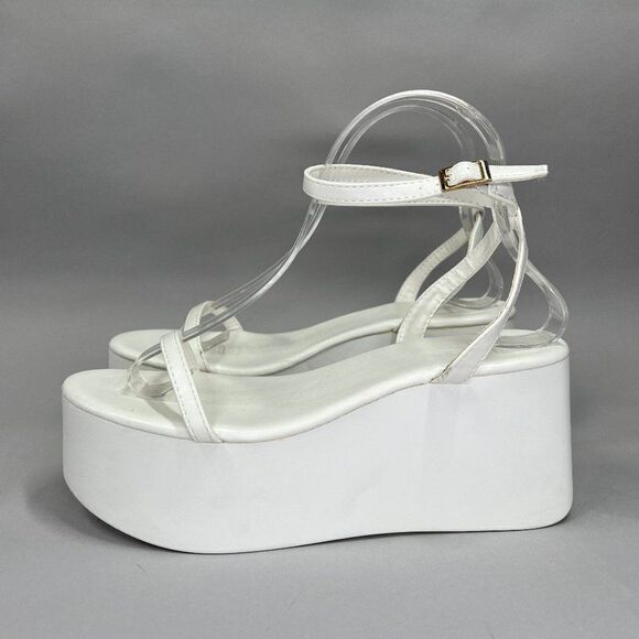Bamboo Women's Size 7.5 Cactus 02 Platform Sandals - Picture 4 of 11